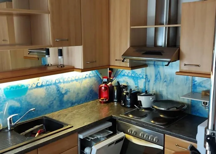 Quiet Apartment Close To Town